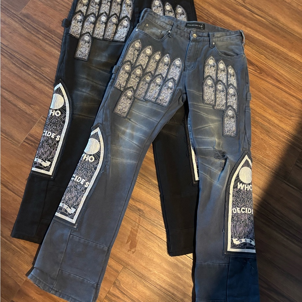Who Decides War size 32 jeans black pair only